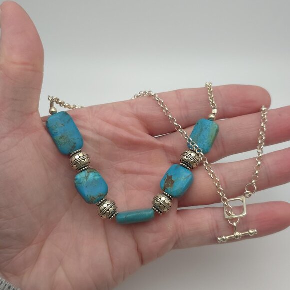 Jewelry - 18 Inch Sterling Silver Solid Turquoise Stones Necklace B256